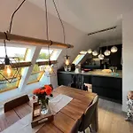 Daire 105 Qm Neues Klimatisiertes Fuer Familien Privater Parkplatz *