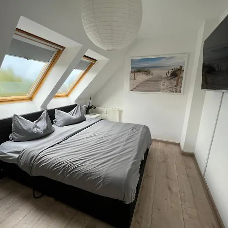105 Qm Neues Klimatisiertes Fuer Familien Privater Parkplatz Daire