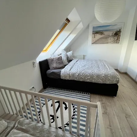 105 Qm Neues Klimatisiertes Fuer Familien Privater Parkplatz * Chemnitz (Saská Kamenice)