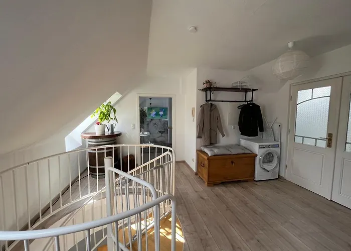 105 Qm Neues Klimatisiertes Fuer Familien Privater Parkplatz