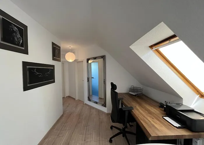 105 Qm Neues Klimatisiertes Fuer Familien Privater Parkplatz *